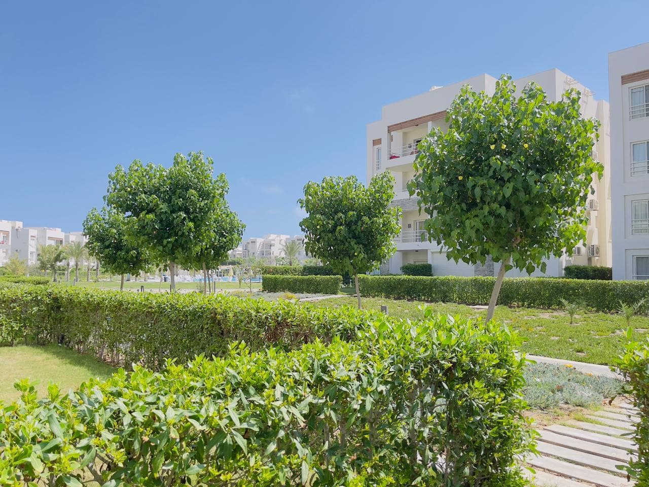 شاليه للبيع في أمواج 4