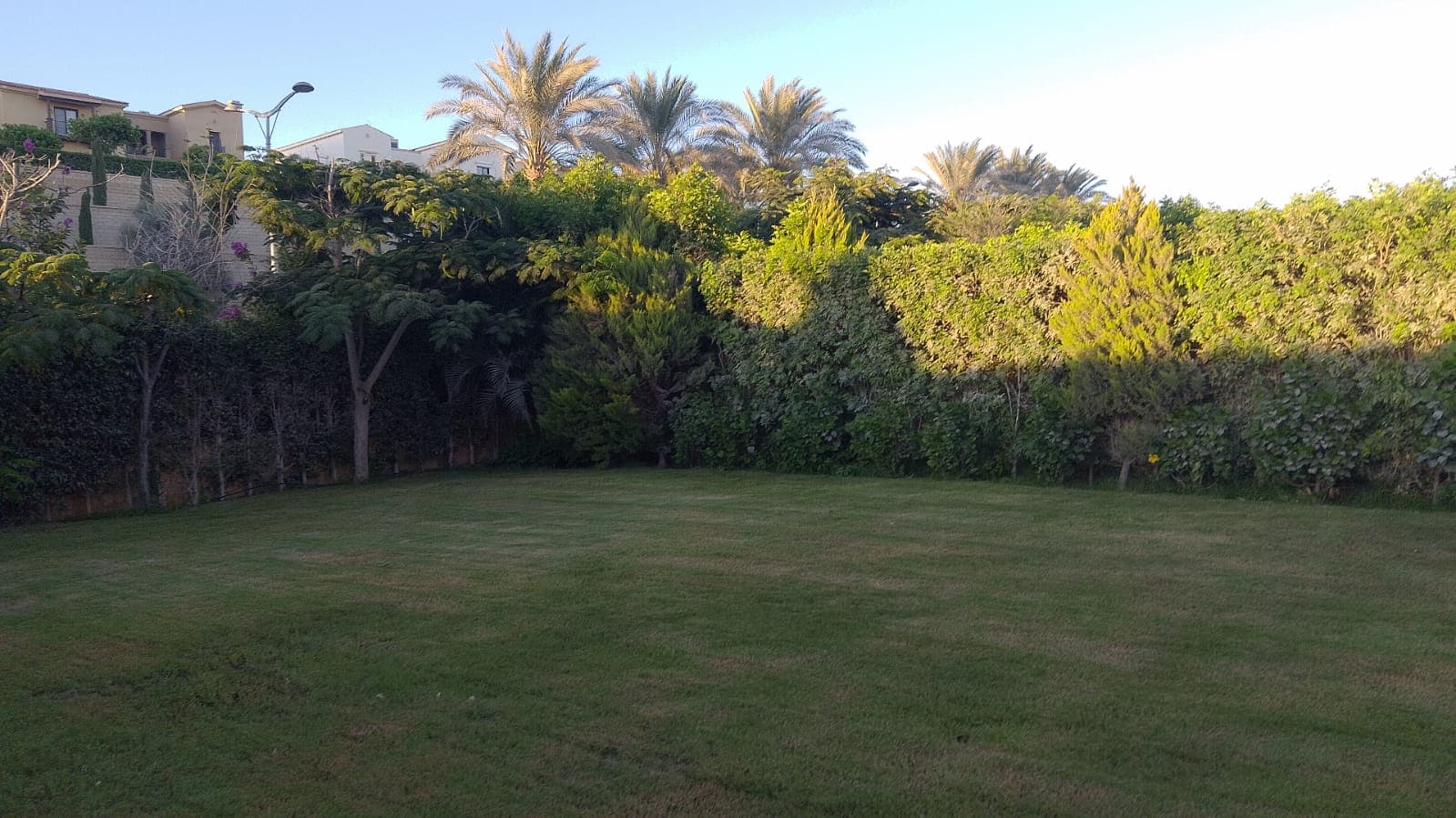 فيلا للبيع في مراسي 5